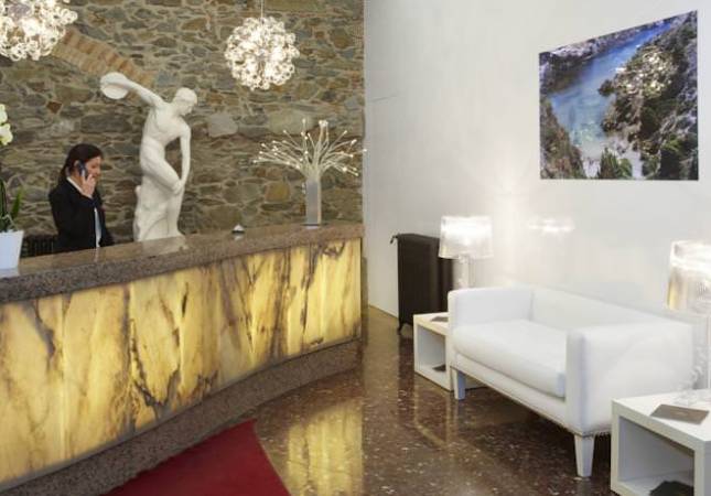 Precio mínimo garantizado para Hotel Spa Porto Cristo. Disfrúta con los mejores precios de Girona